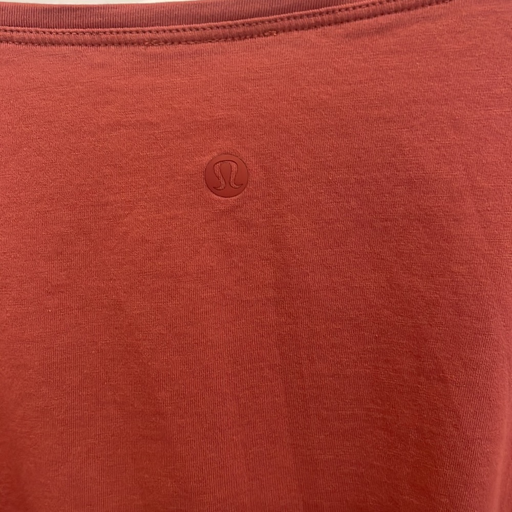 lululemon athletica Back in Action - Picture 3 of 3